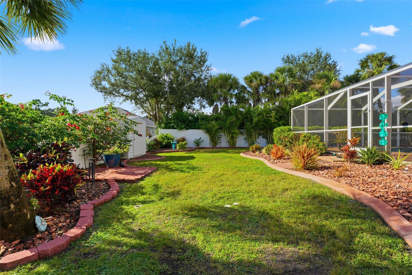 Image 34 of 37 For 3950 Derrick Street