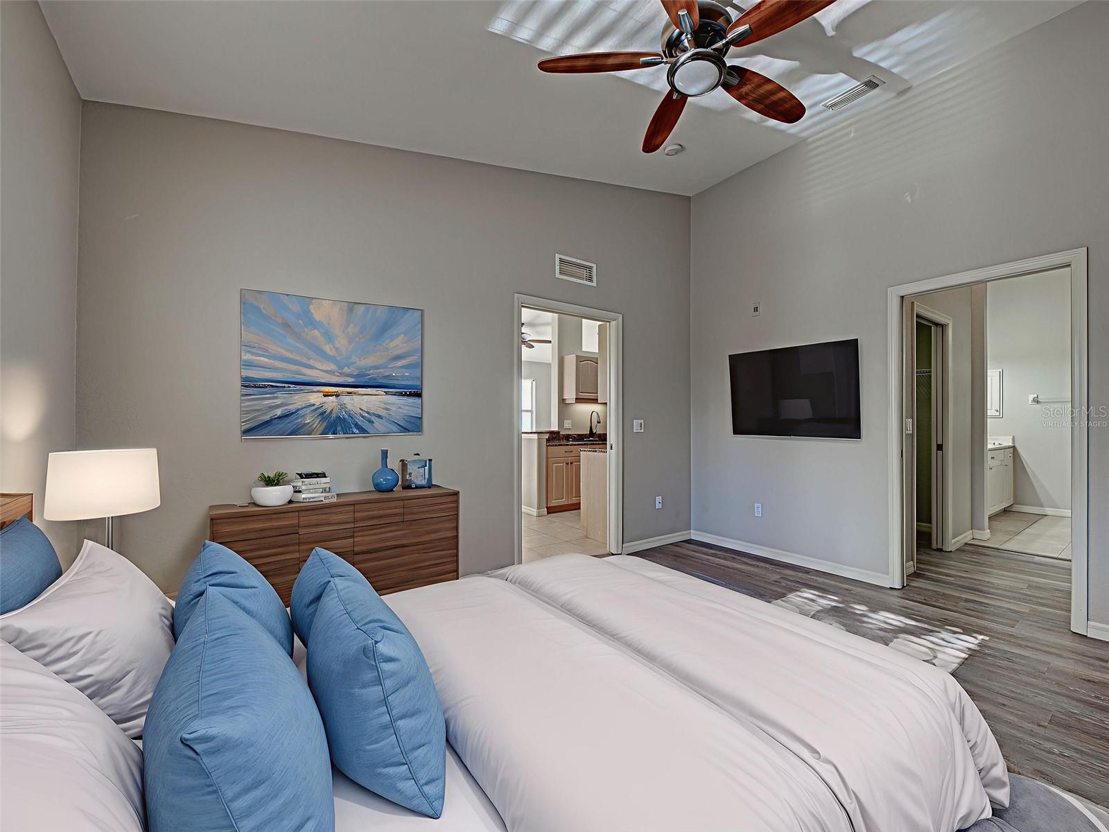 Image 19 of 60 For 4438 Corso Venetia Boulevard D13