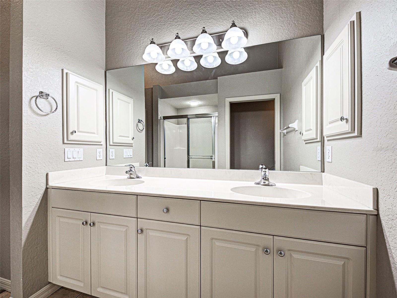 Image 21 of 60 For 4438 Corso Venetia Boulevard D13