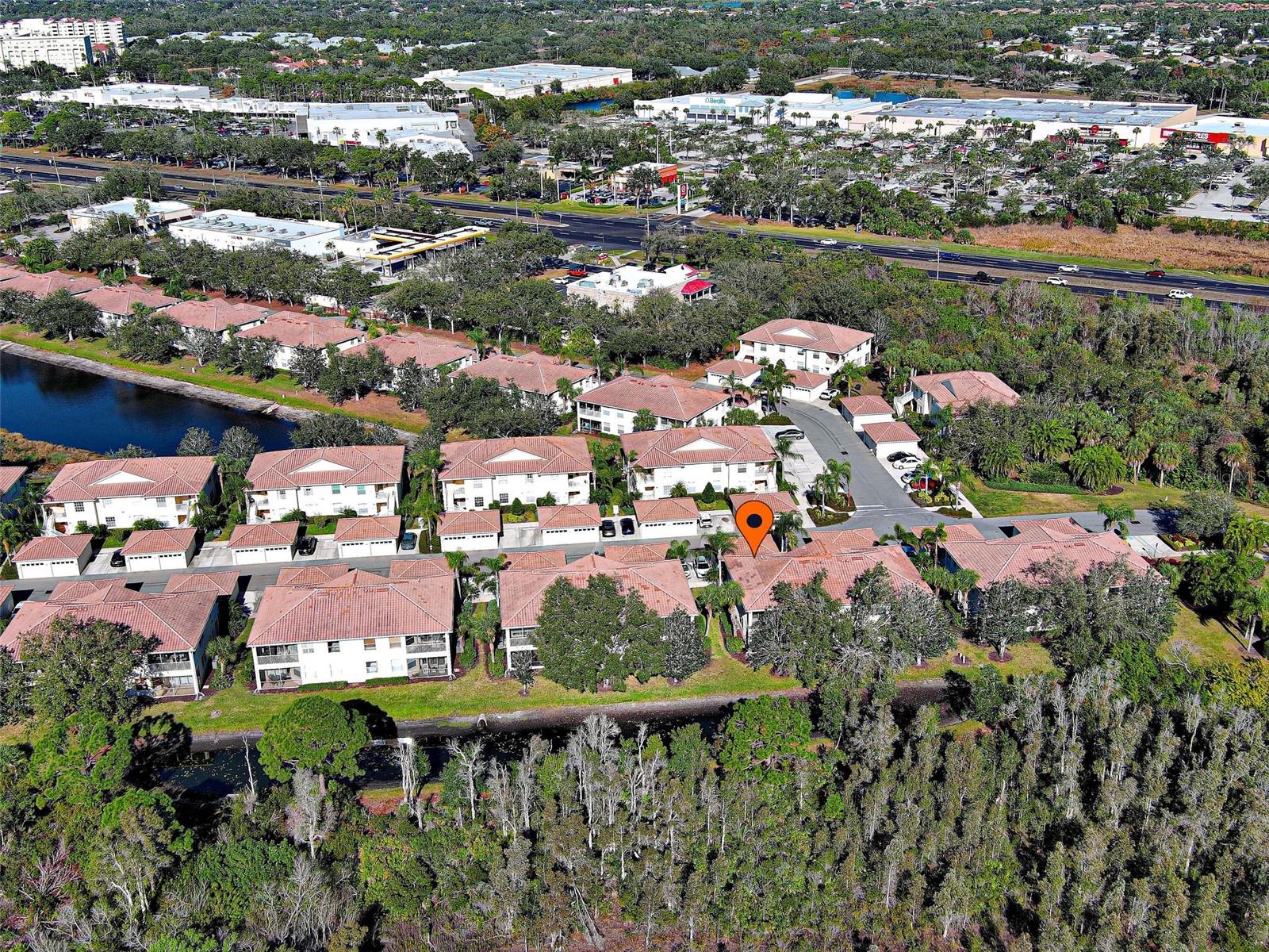 Image 3 of 60 For 4438 Corso Venetia Boulevard D13