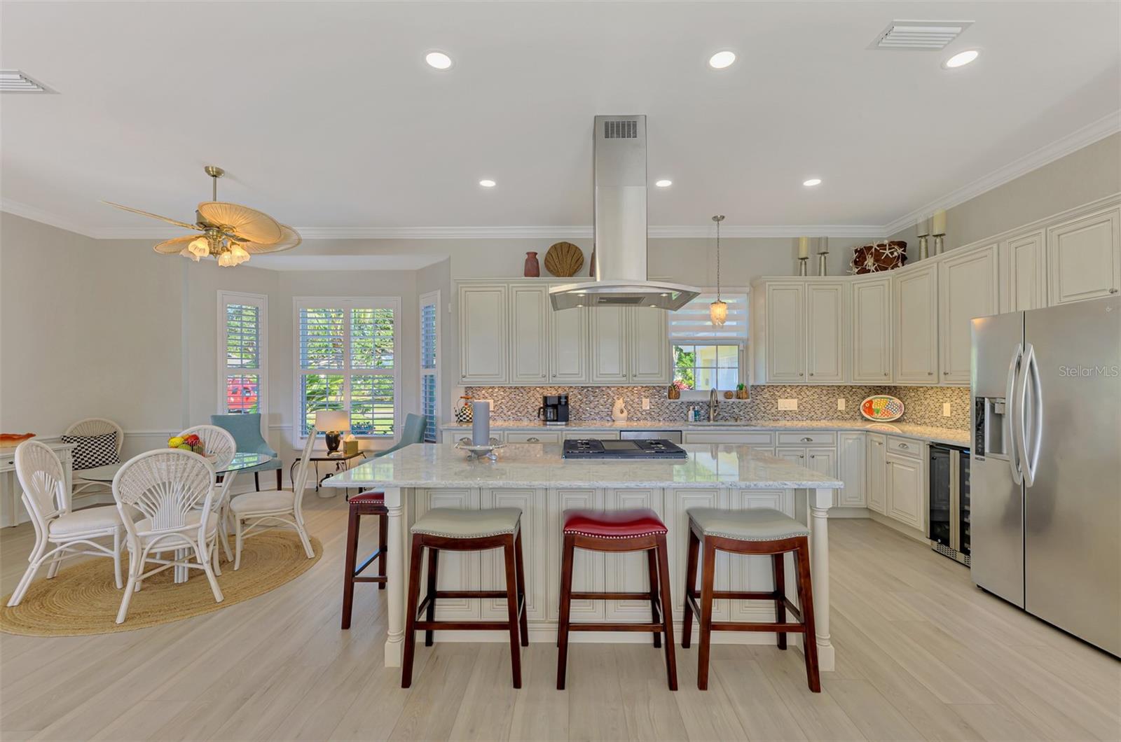 Image 22 of 99 For 15 Fairway Drive