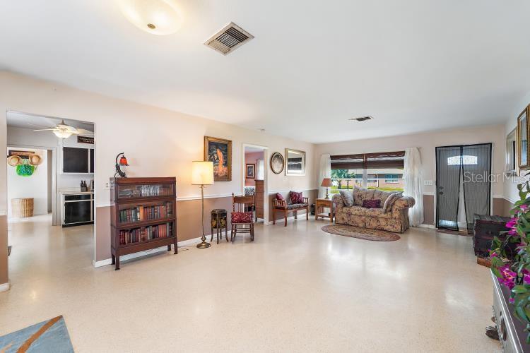 Image 12 of 28 For 444 Driftwood Road