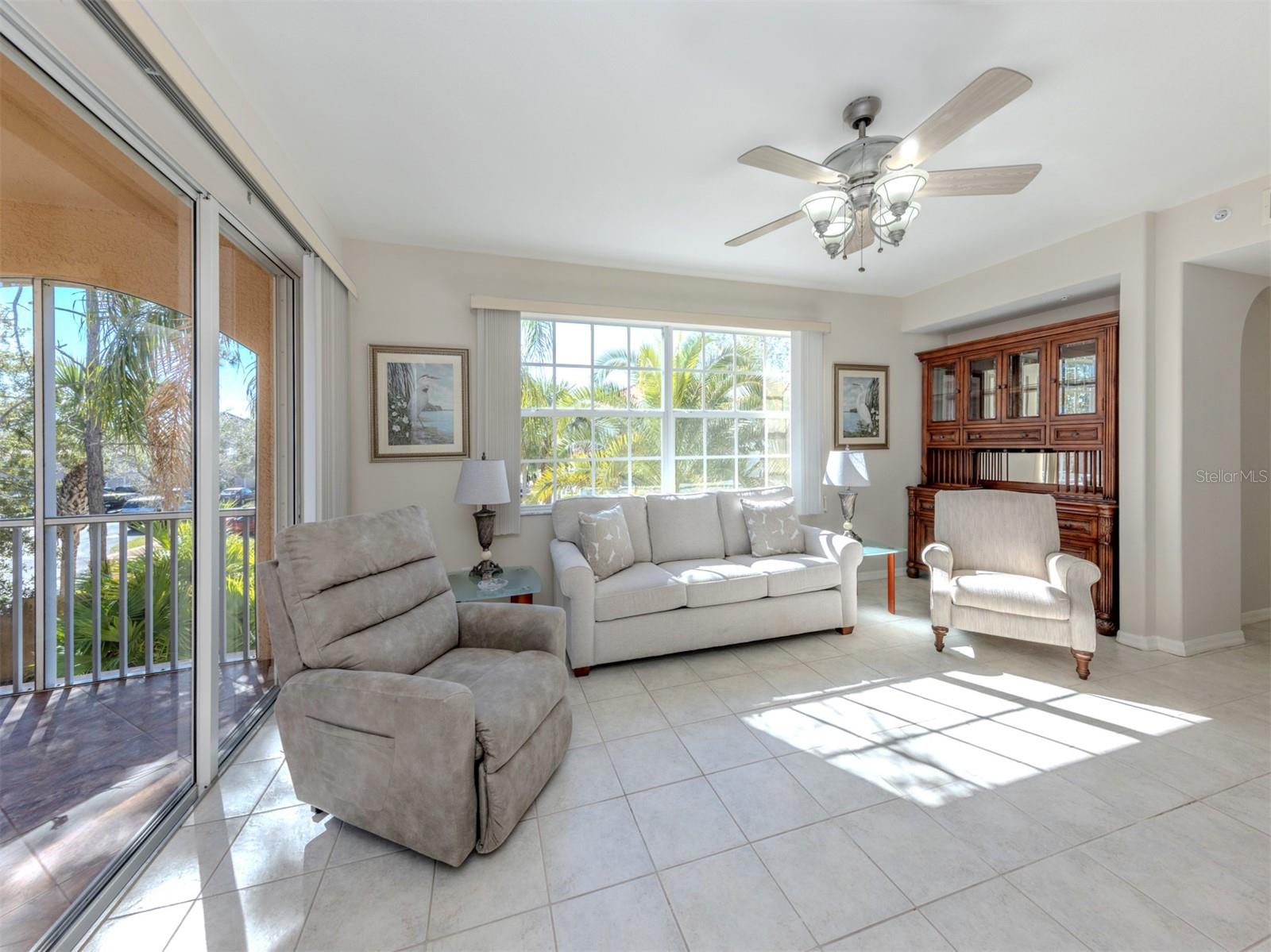 Image 7 of 27 For 120 L Pavia Boulevard 24