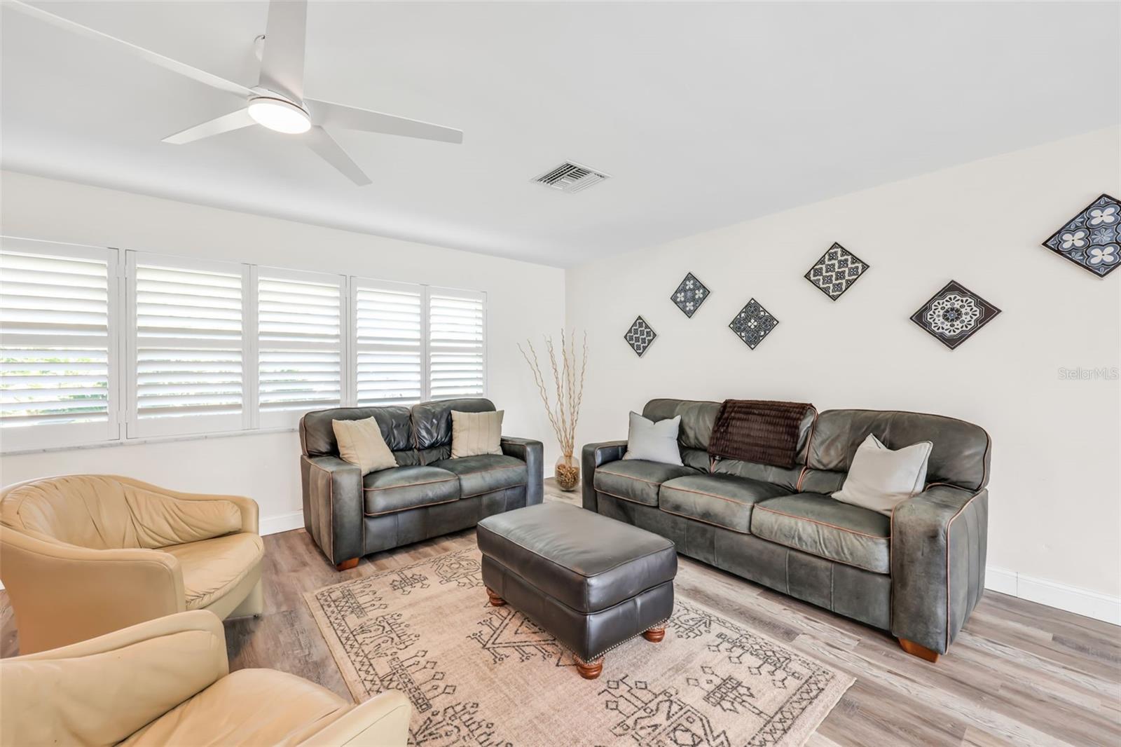 Image 10 of 30 For 392 Norwood Court