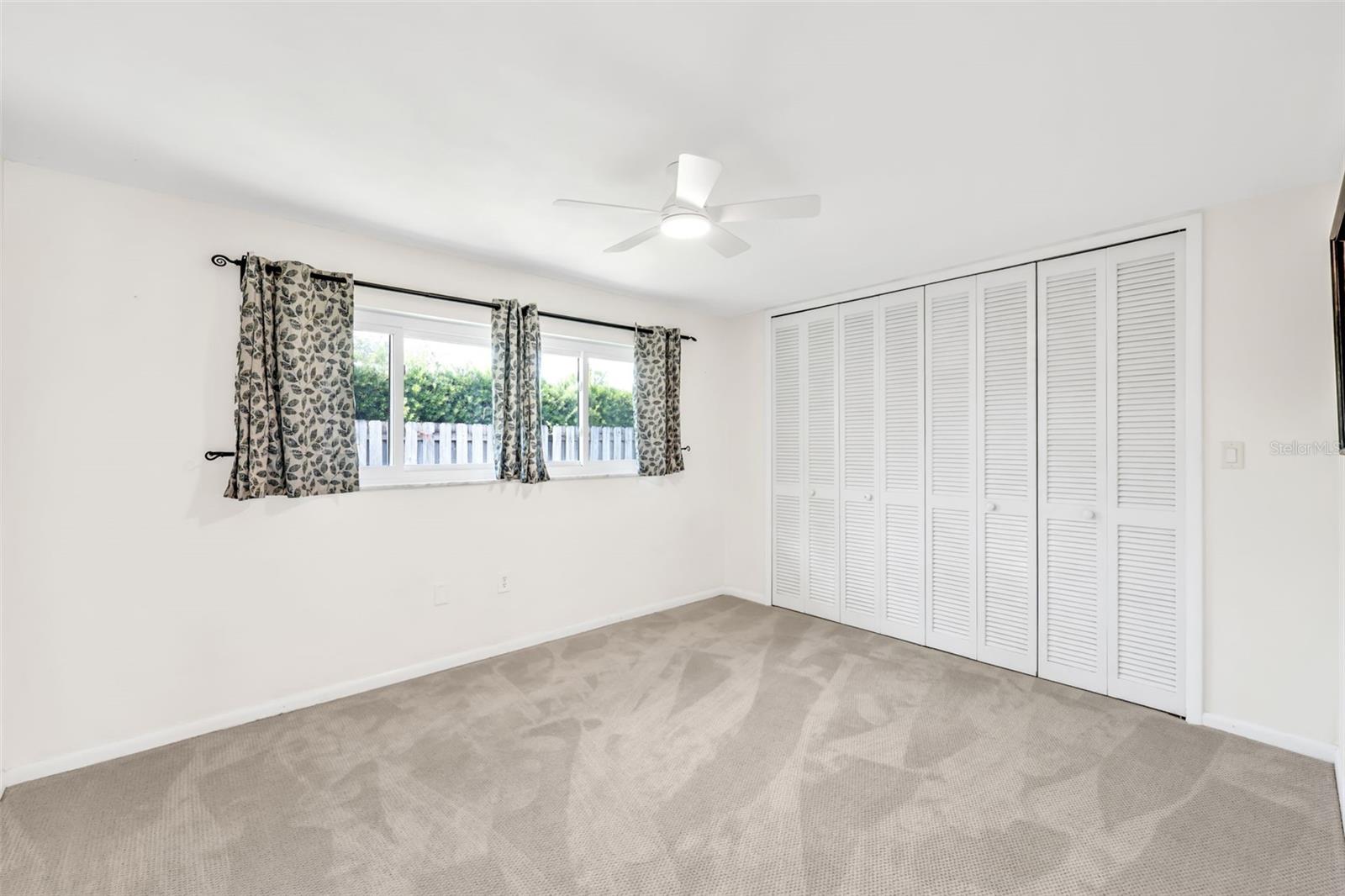 Image 15 of 30 For 392 Norwood Court