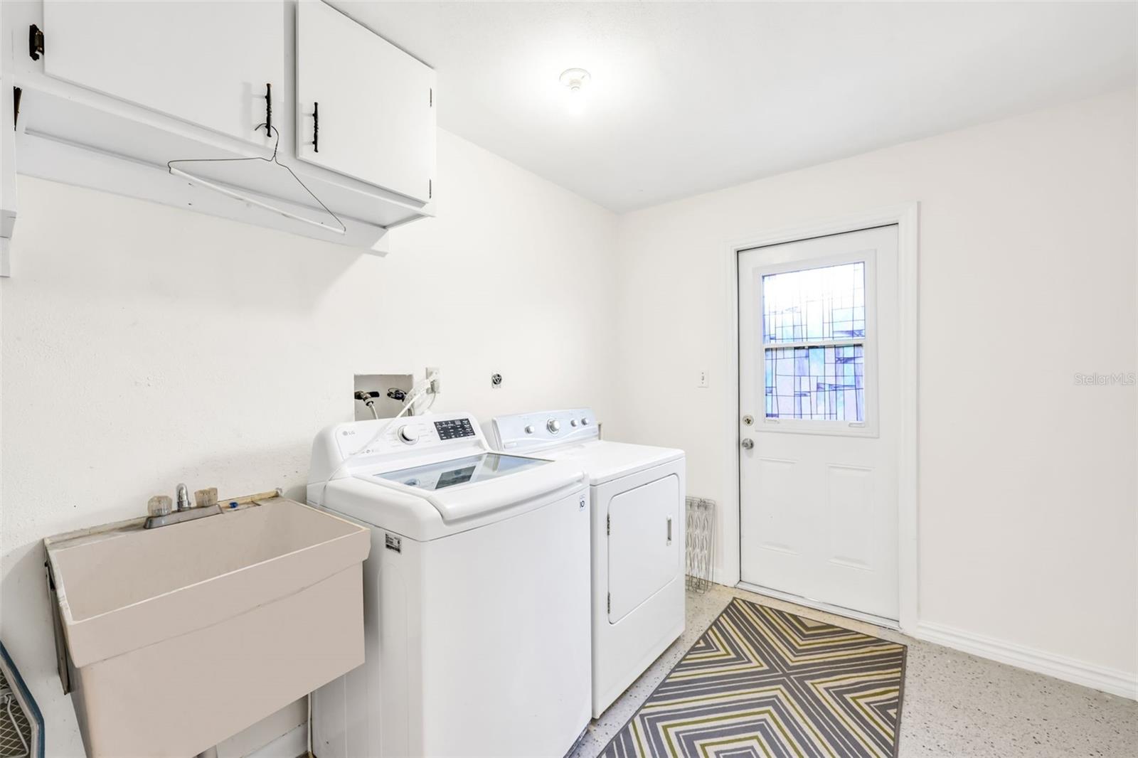 Image 24 of 30 For 392 Norwood Court