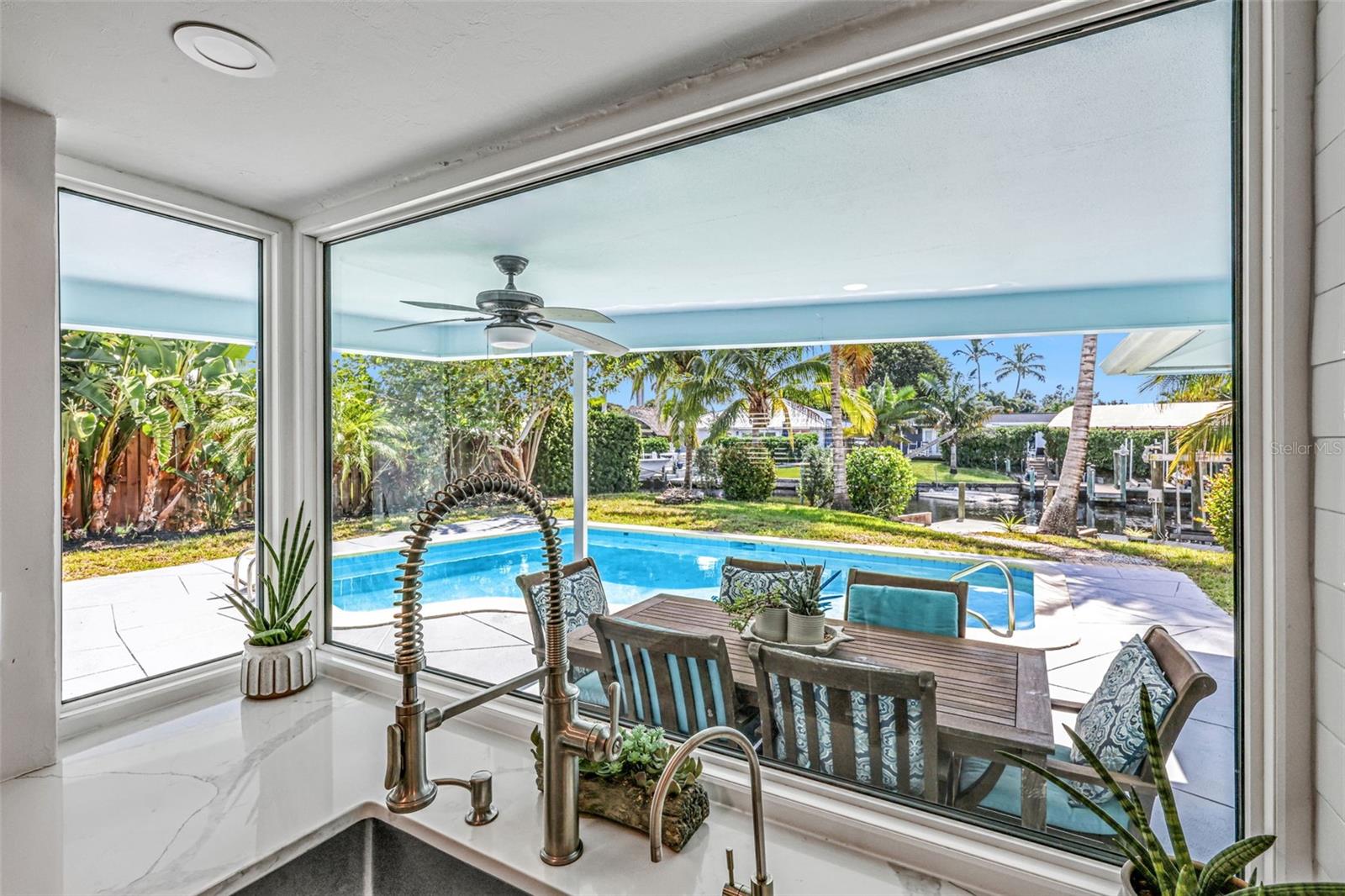 Image 6 of 30 For 392 Norwood Court