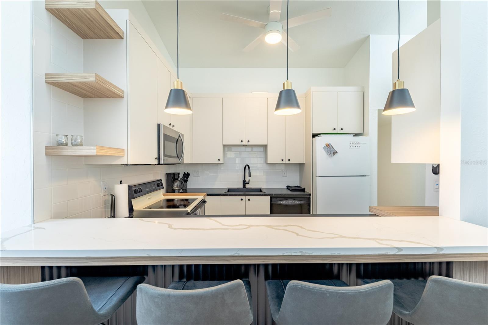 Image 12 of 34 For 633 White Pine Tree Road 27