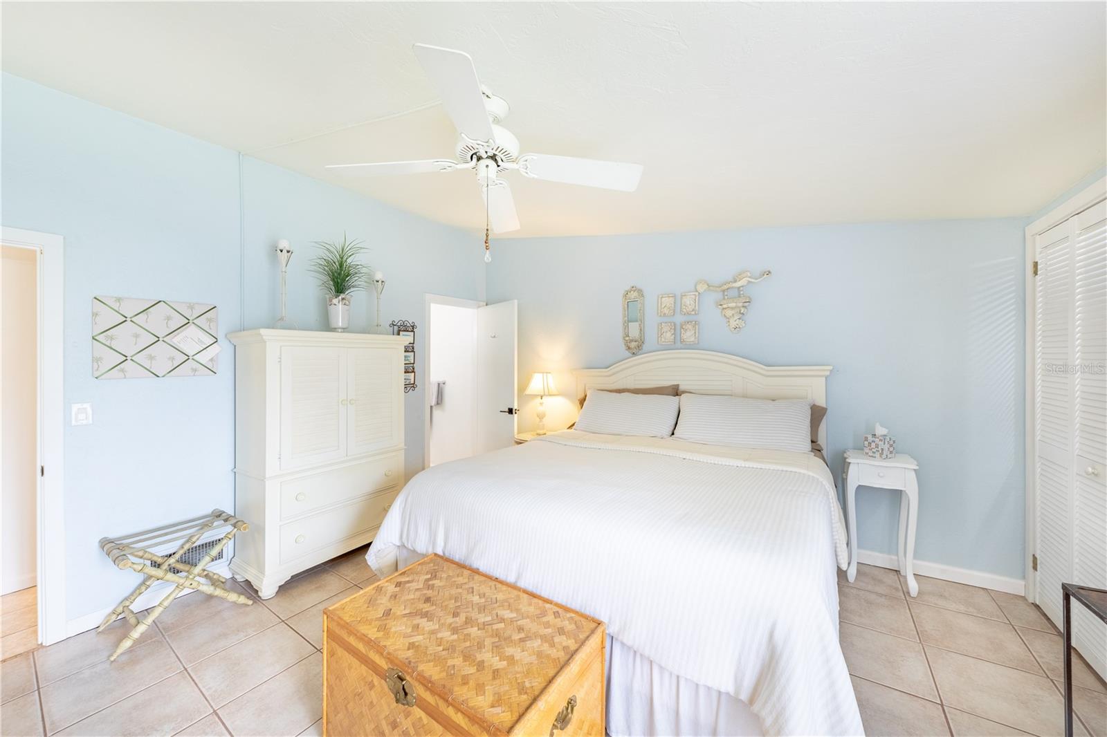 Image 16 of 34 For 633 White Pine Tree Road 27