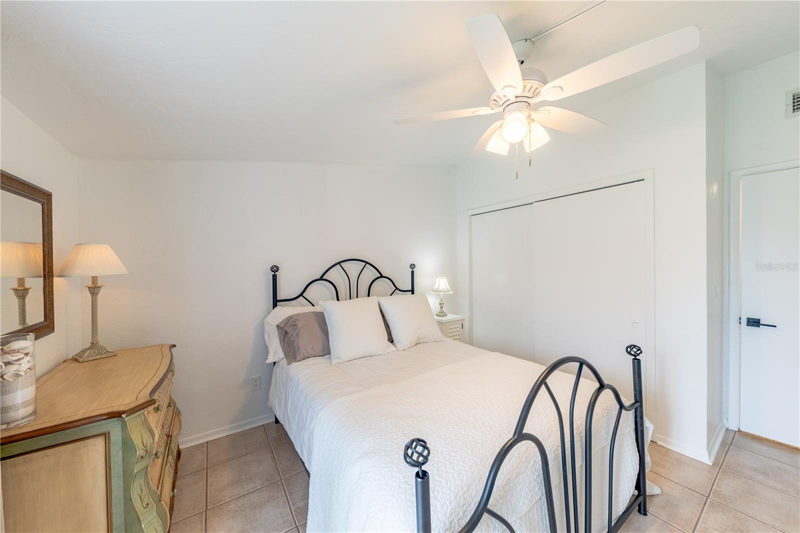 Image 20 of 34 For 633 White Pine Tree Road 27