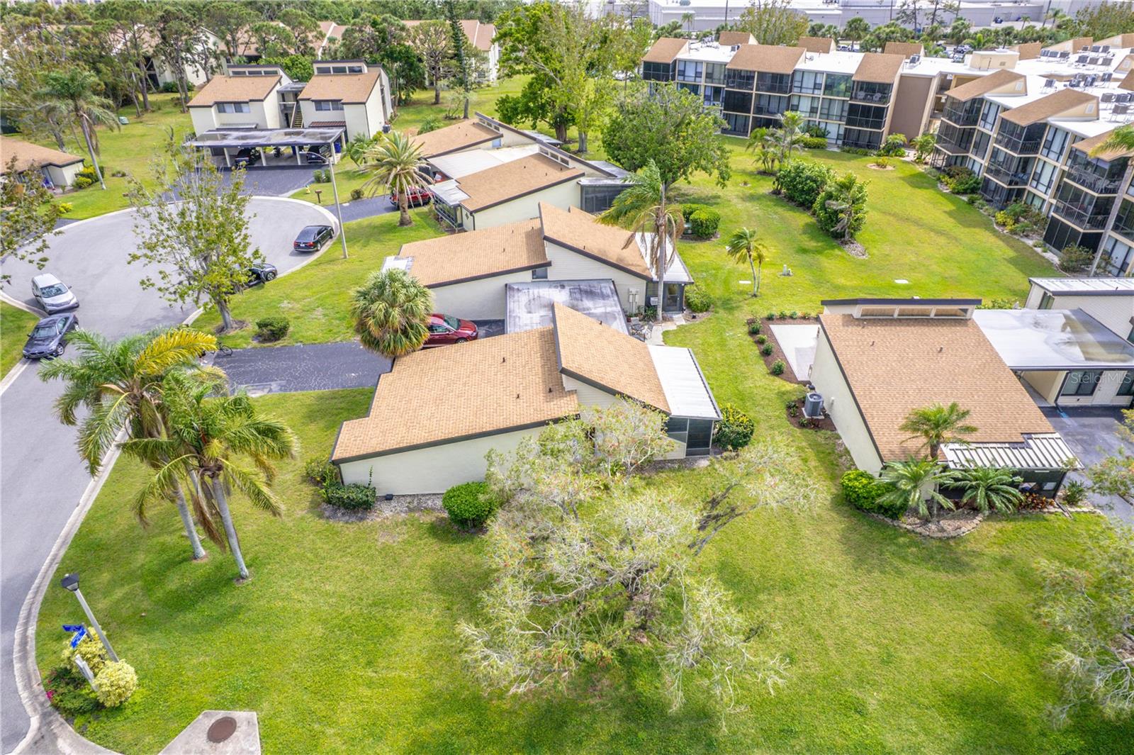 Image 25 of 34 For 633 White Pine Tree Road 27