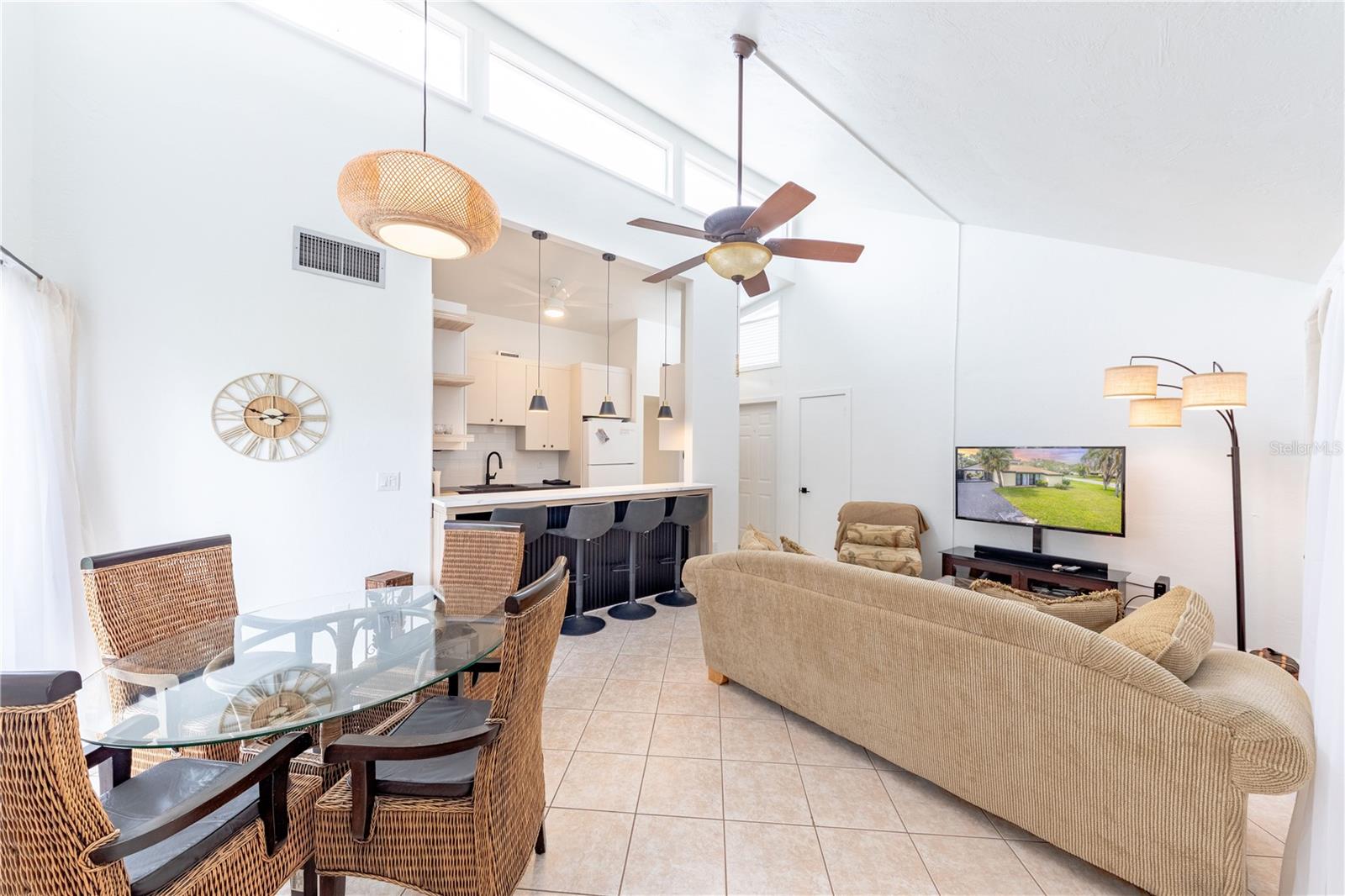 Image 6 of 34 For 633 White Pine Tree Road 27