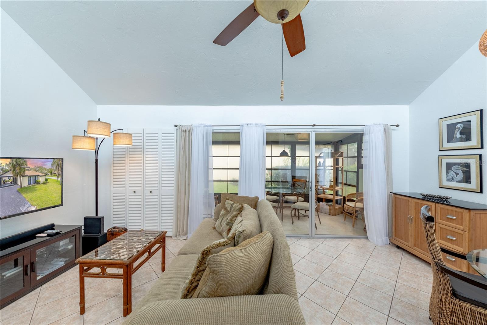 Image 7 of 34 For 633 White Pine Tree Road 27