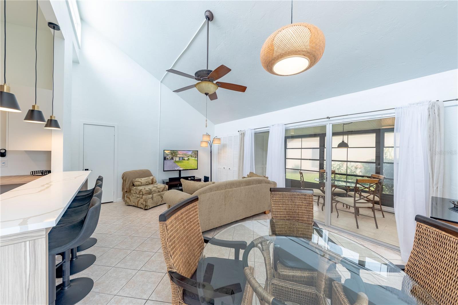 Image 9 of 34 For 633 White Pine Tree Road 27