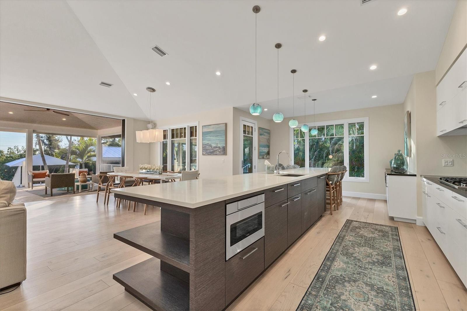 Image 16 of 70 For 709 Eagle Point Drive