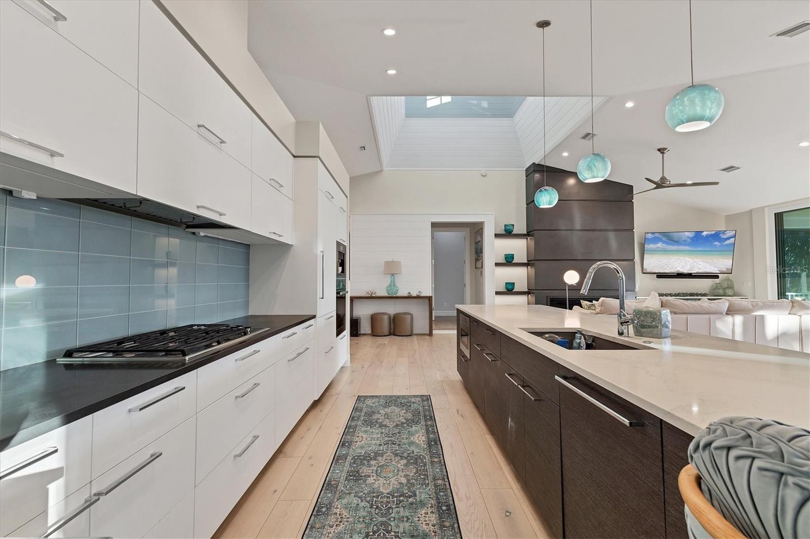 Image 18 of 70 For 709 Eagle Point Drive