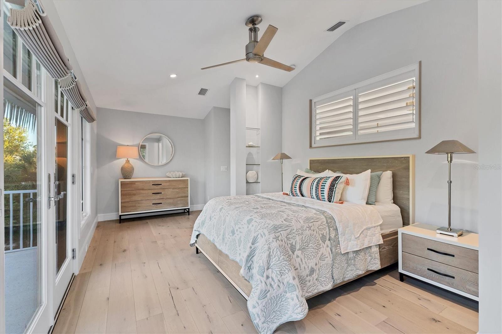 Image 37 of 70 For 709 Eagle Point Drive