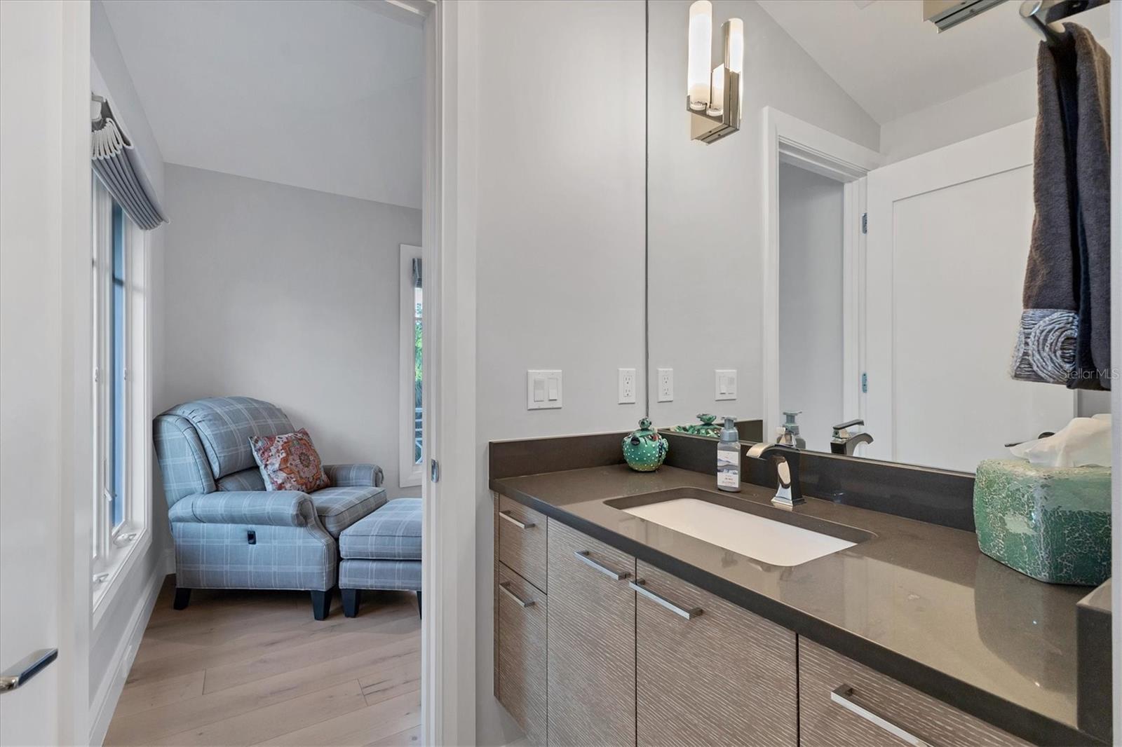 Image 38 of 70 For 709 Eagle Point Drive