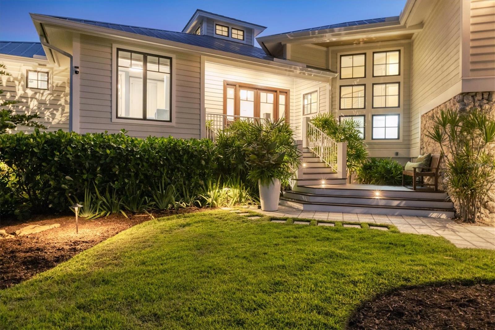 Image 5 of 70 For 709 Eagle Point Drive