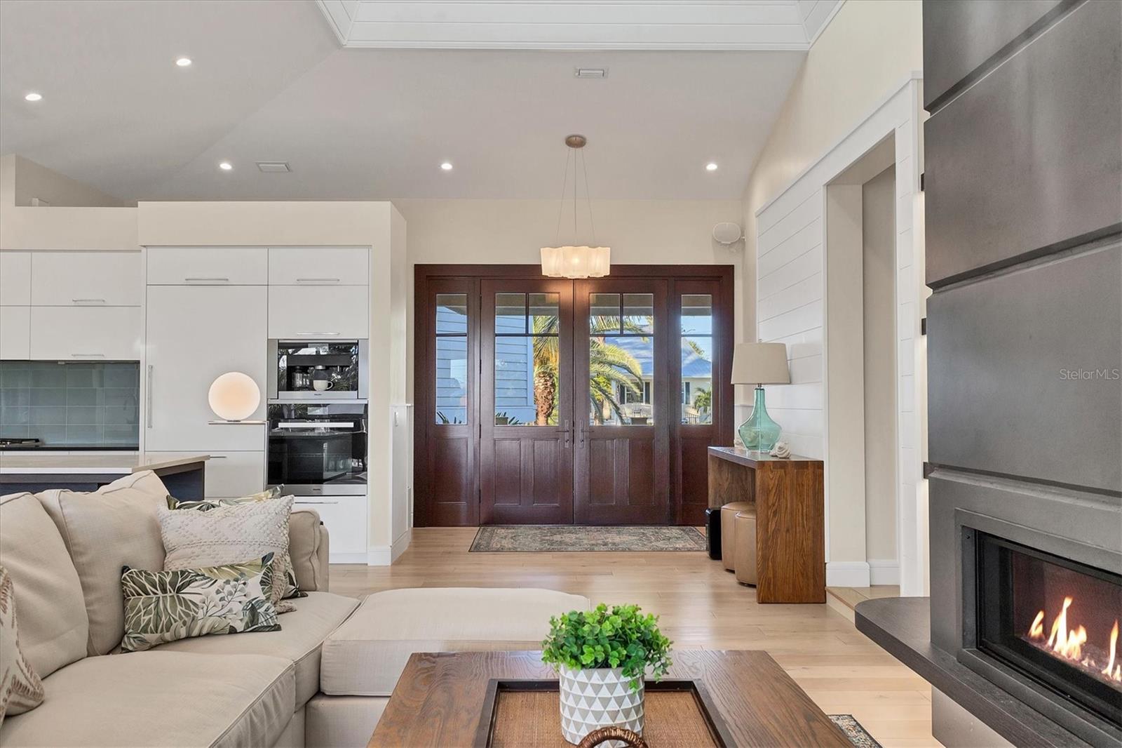 Image 6 of 70 For 709 Eagle Point Drive