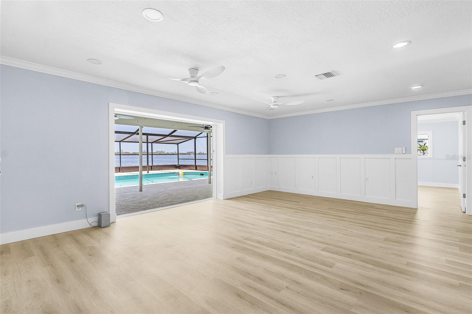 Image 15 of 40 For 716 Sarabay Road