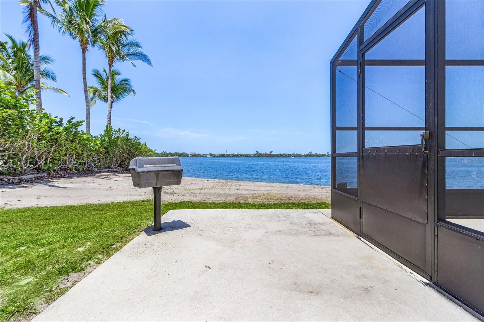 Image 31 of 40 For 716 Sarabay Road