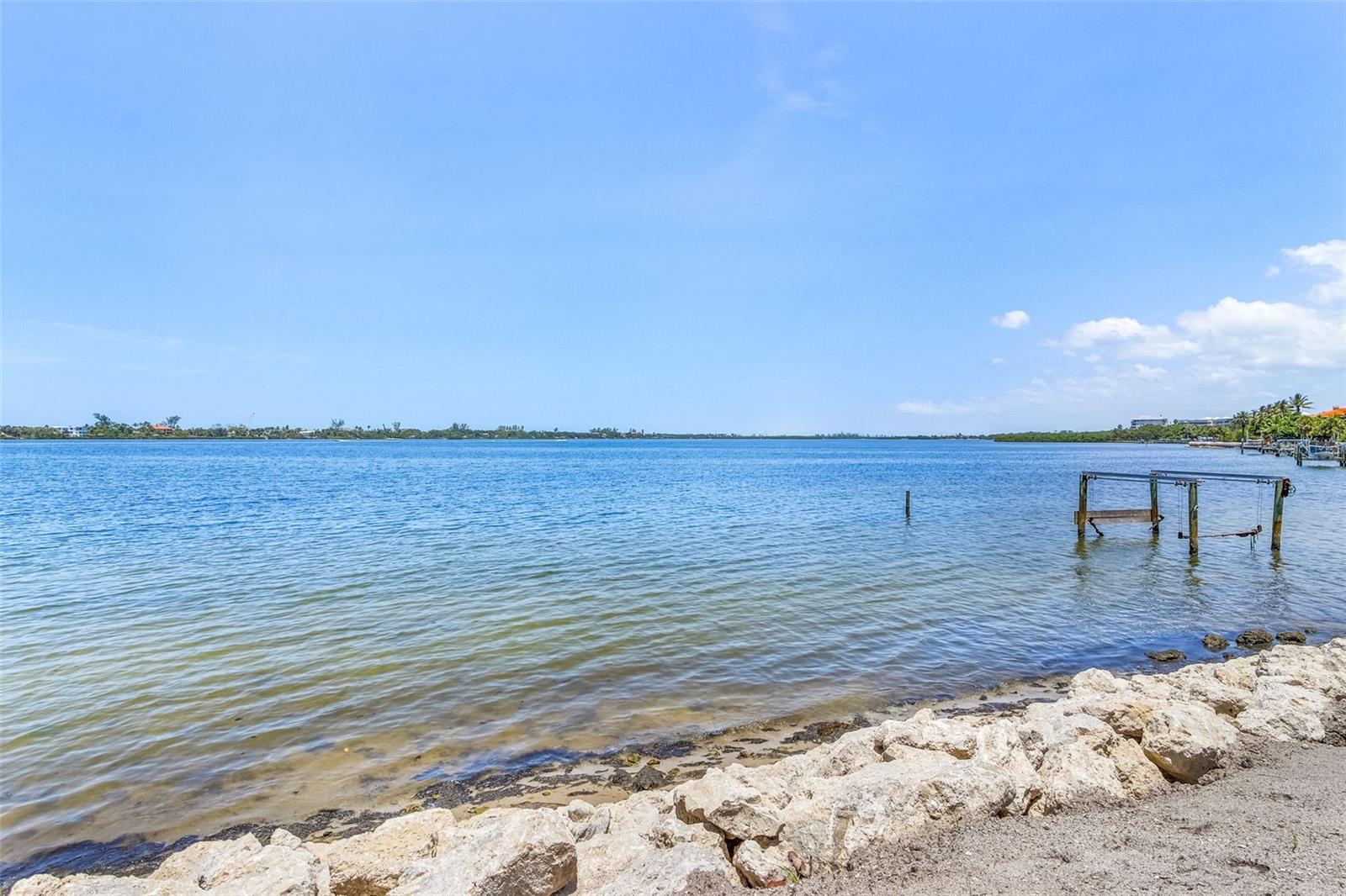 Image 32 of 40 For 716 Sarabay Road