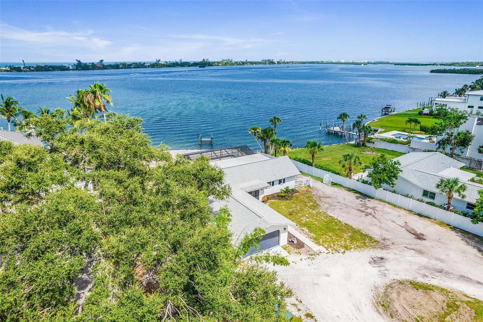 Image 38 of 40 For 716 Sarabay Road