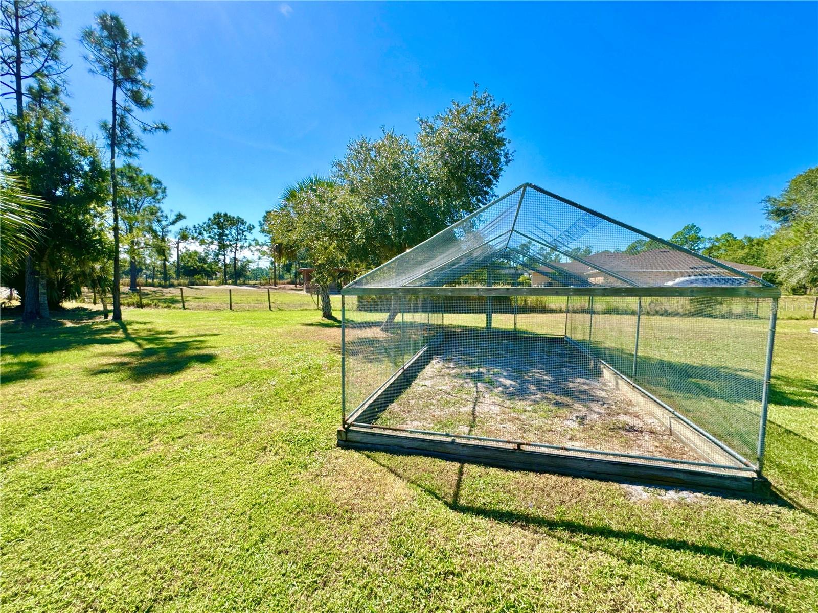 Image 16 of 69 For 6470 Raymur Street