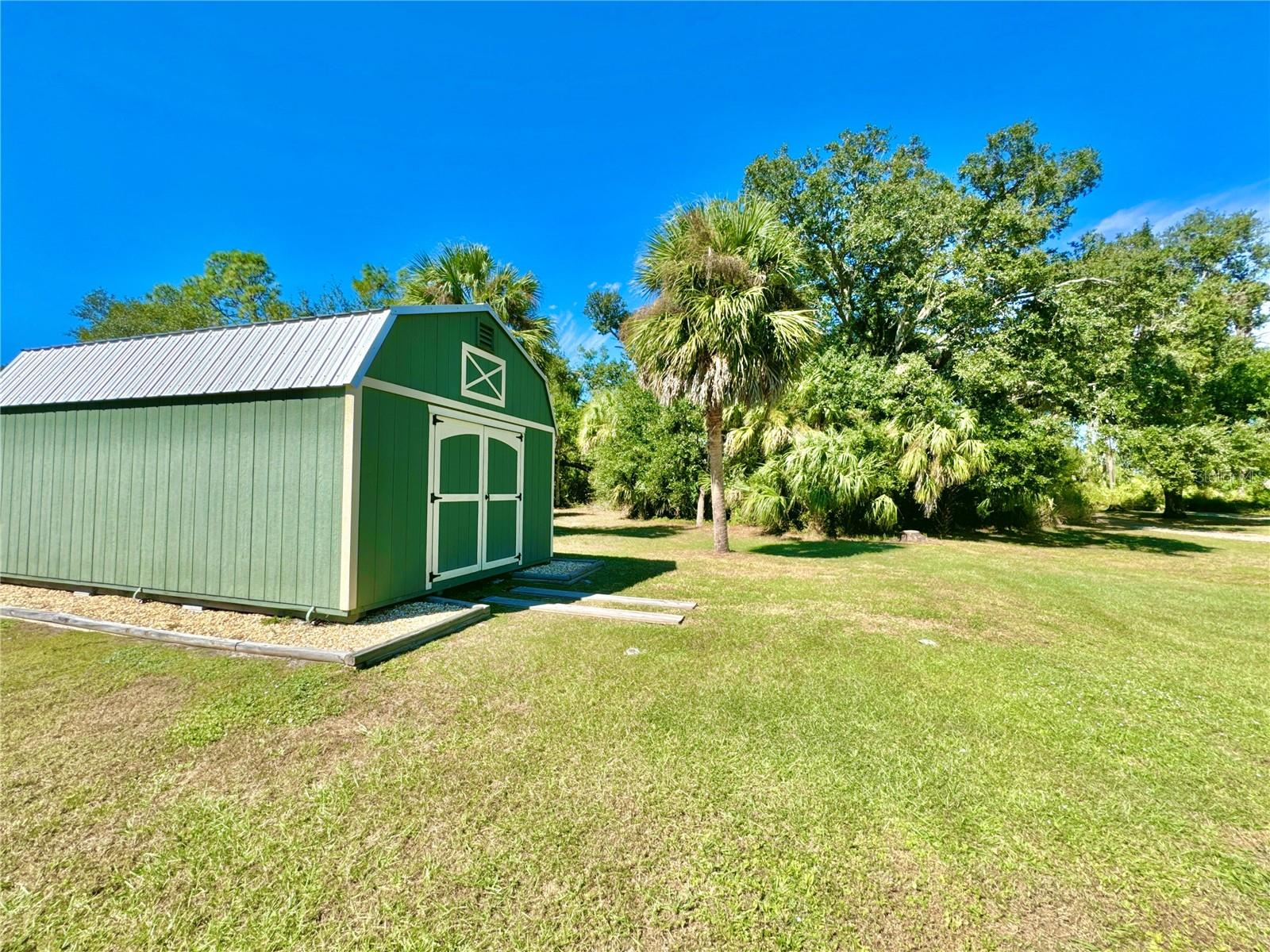 Image 18 of 69 For 6470 Raymur Street