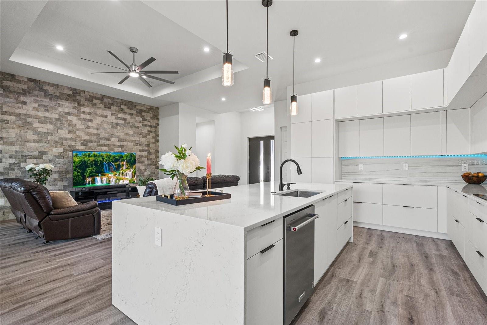 Image 15 of 43 For 8045 Bosco Road