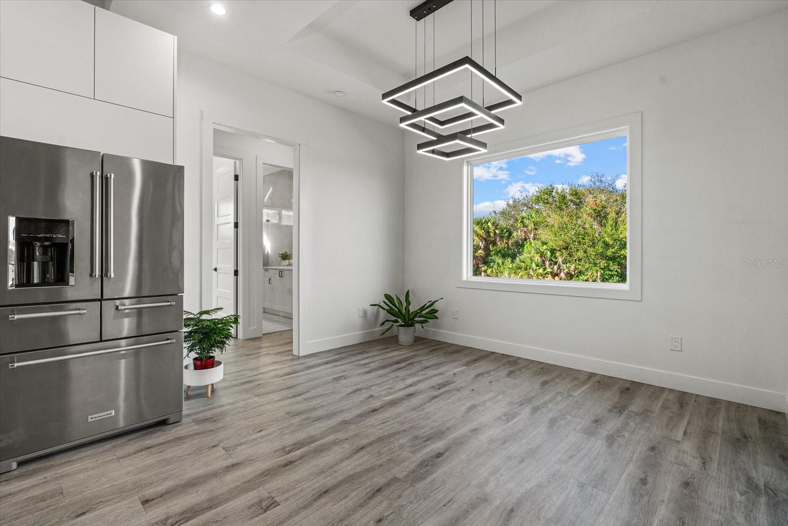 Image 17 of 43 For 8045 Bosco Road