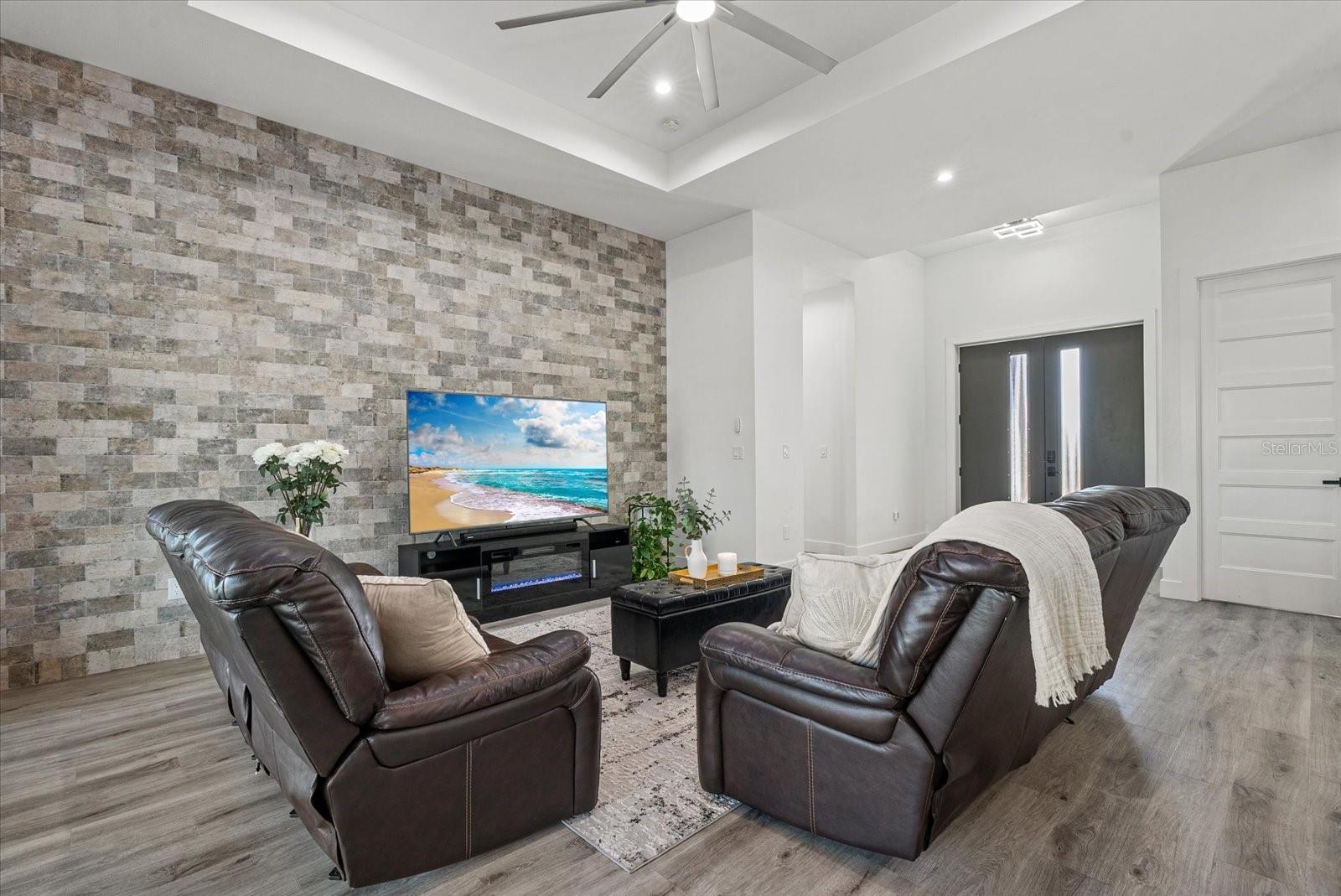 Image 7 of 43 For 8045 Bosco Road