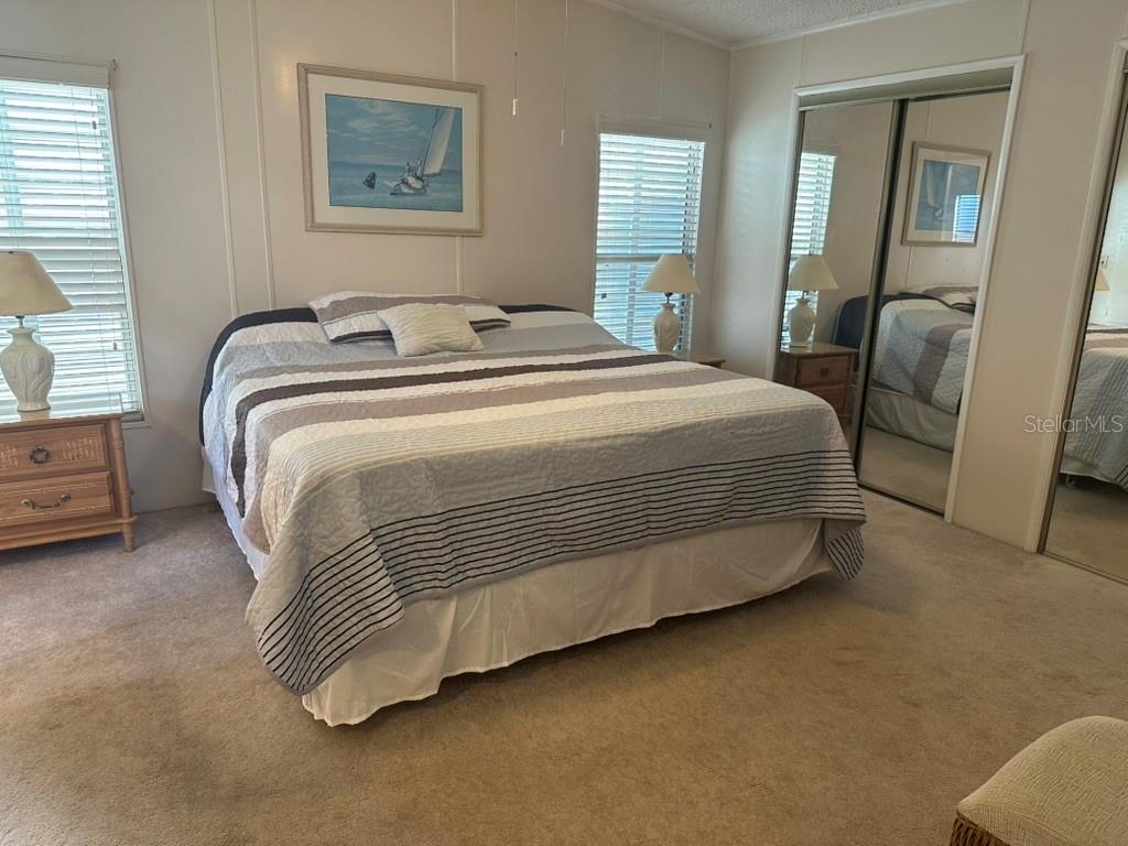 Image 6 of 16 For 526 Parkwood Avenue