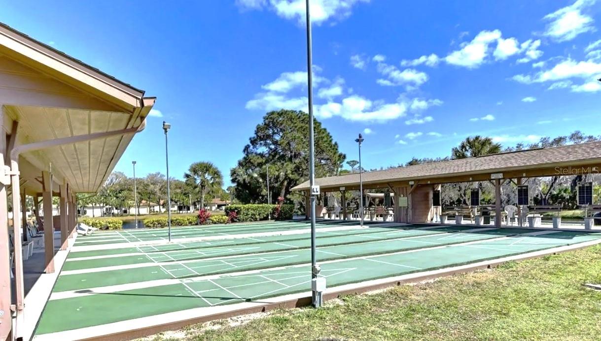 Image 23 of 26 For 605 Apple Lane