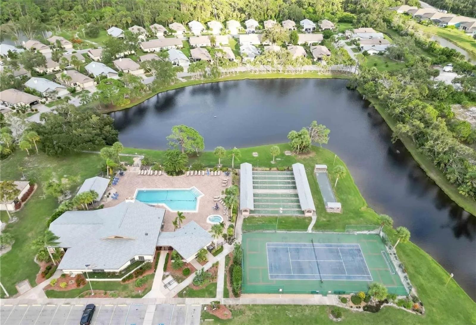 Image 24 of 26 For 605 Apple Lane