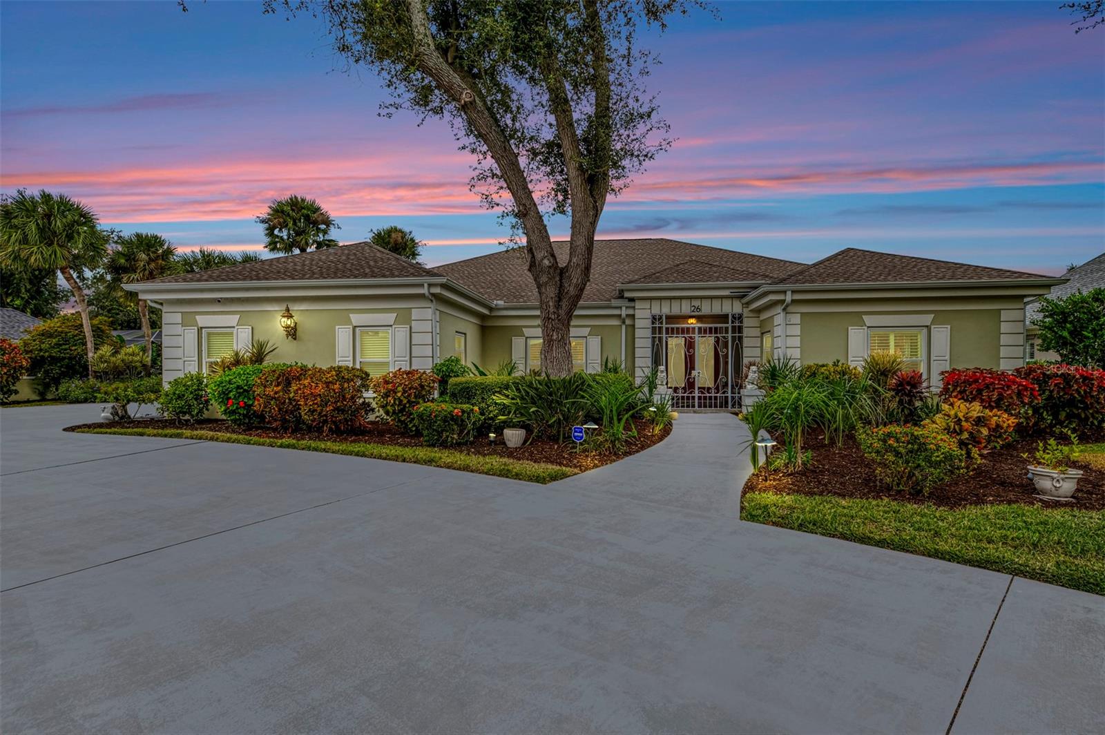 Image 10 of 98 For 26 Golf View Drive