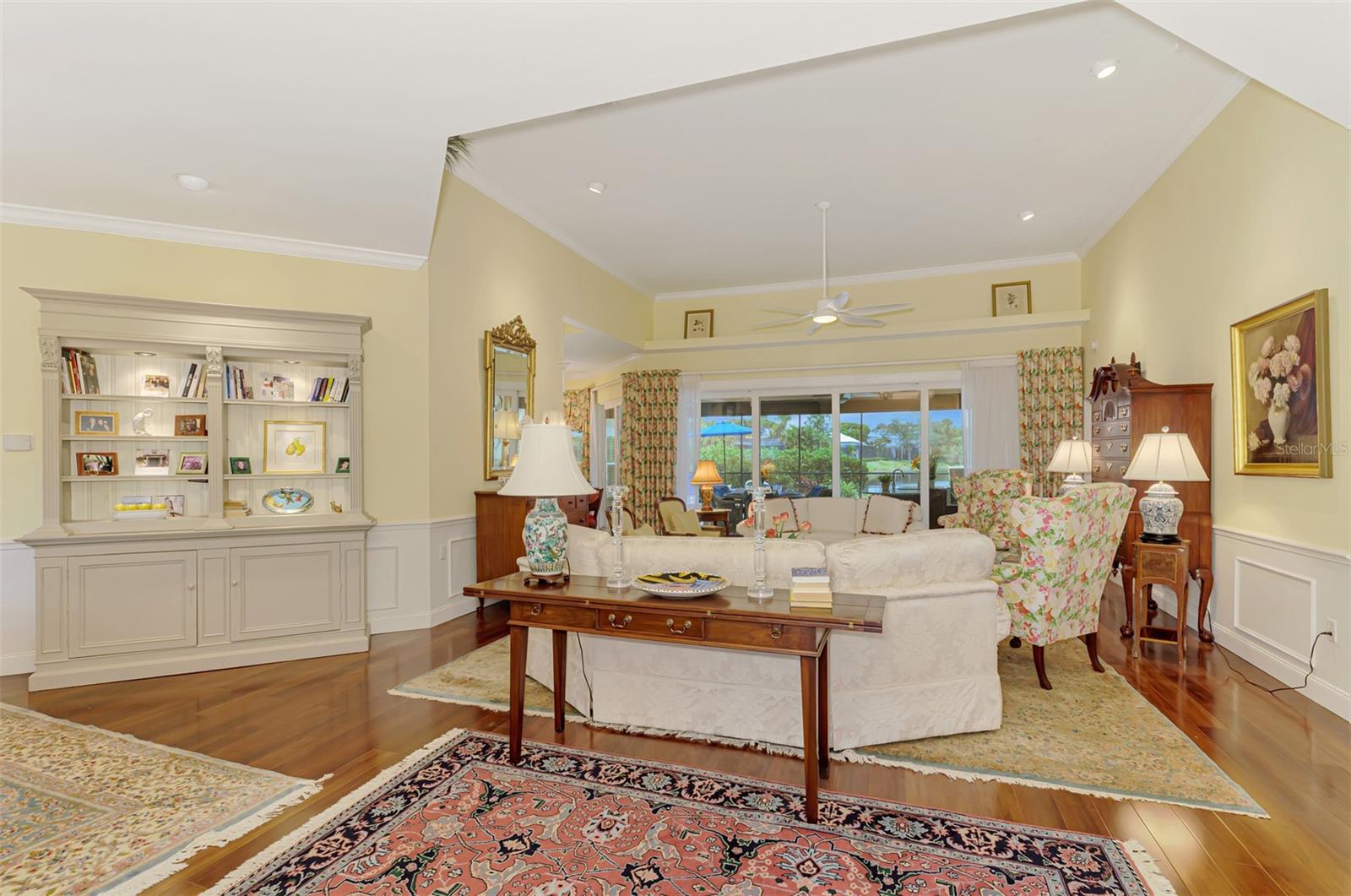 Image 17 of 98 For 26 Golf View Drive