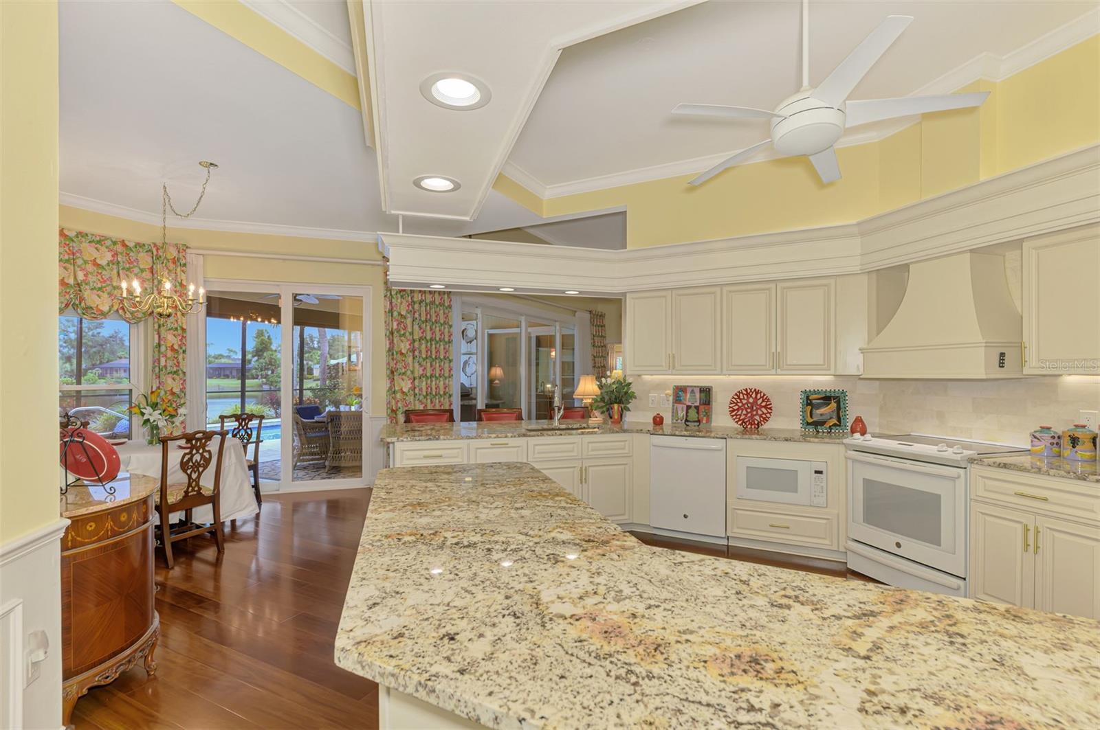 Image 31 of 98 For 26 Golf View Drive