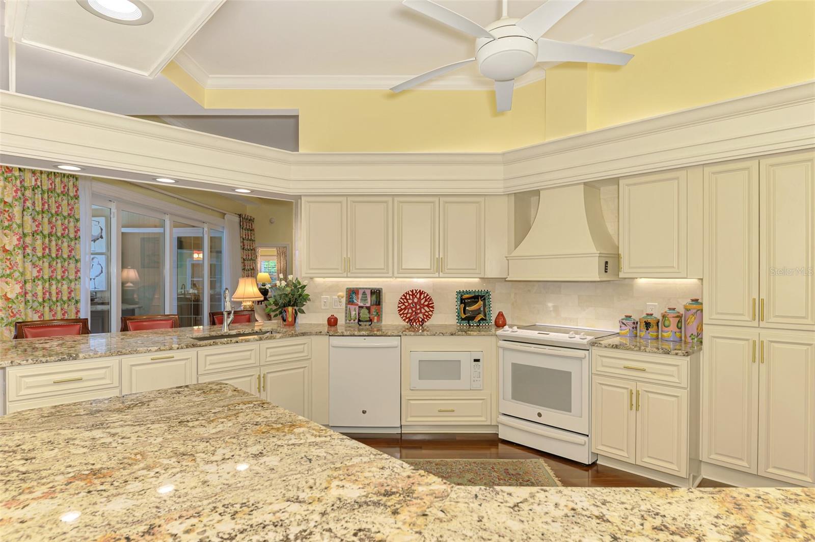 Image 32 of 98 For 26 Golf View Drive