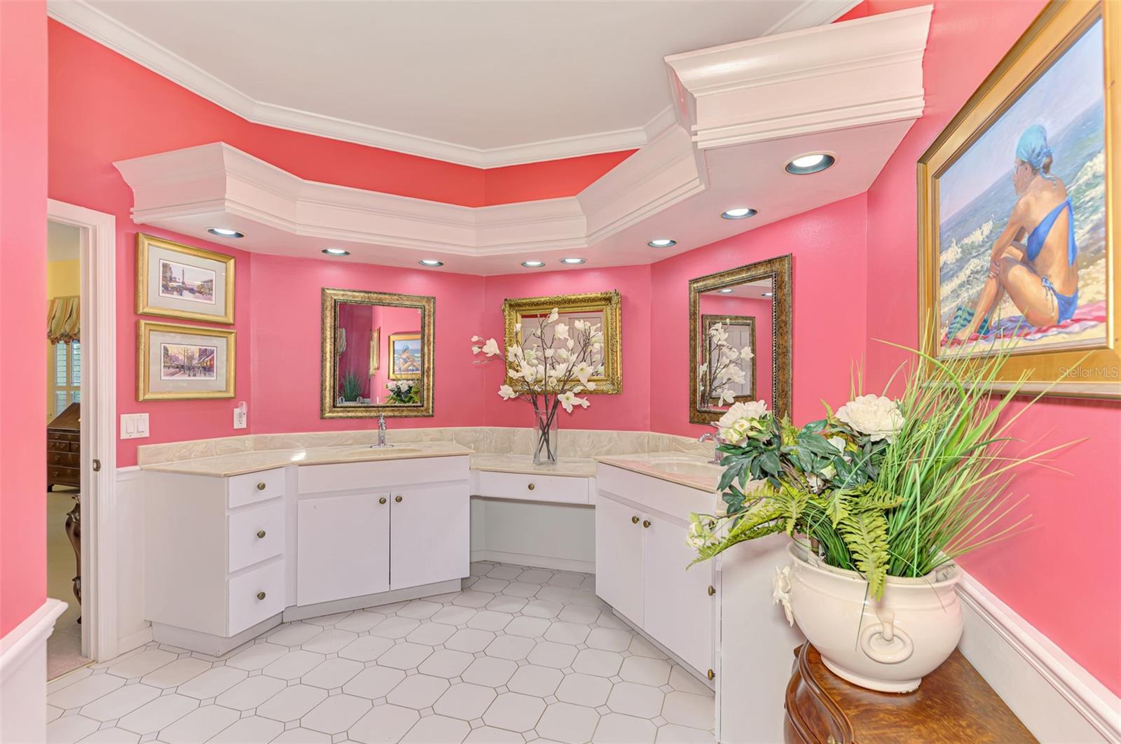 Image 48 of 98 For 26 Golf View Drive