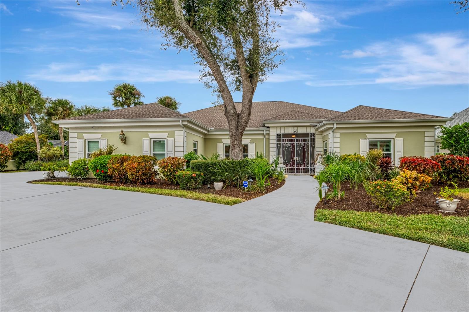 Image 9 of 98 For 26 Golf View Drive