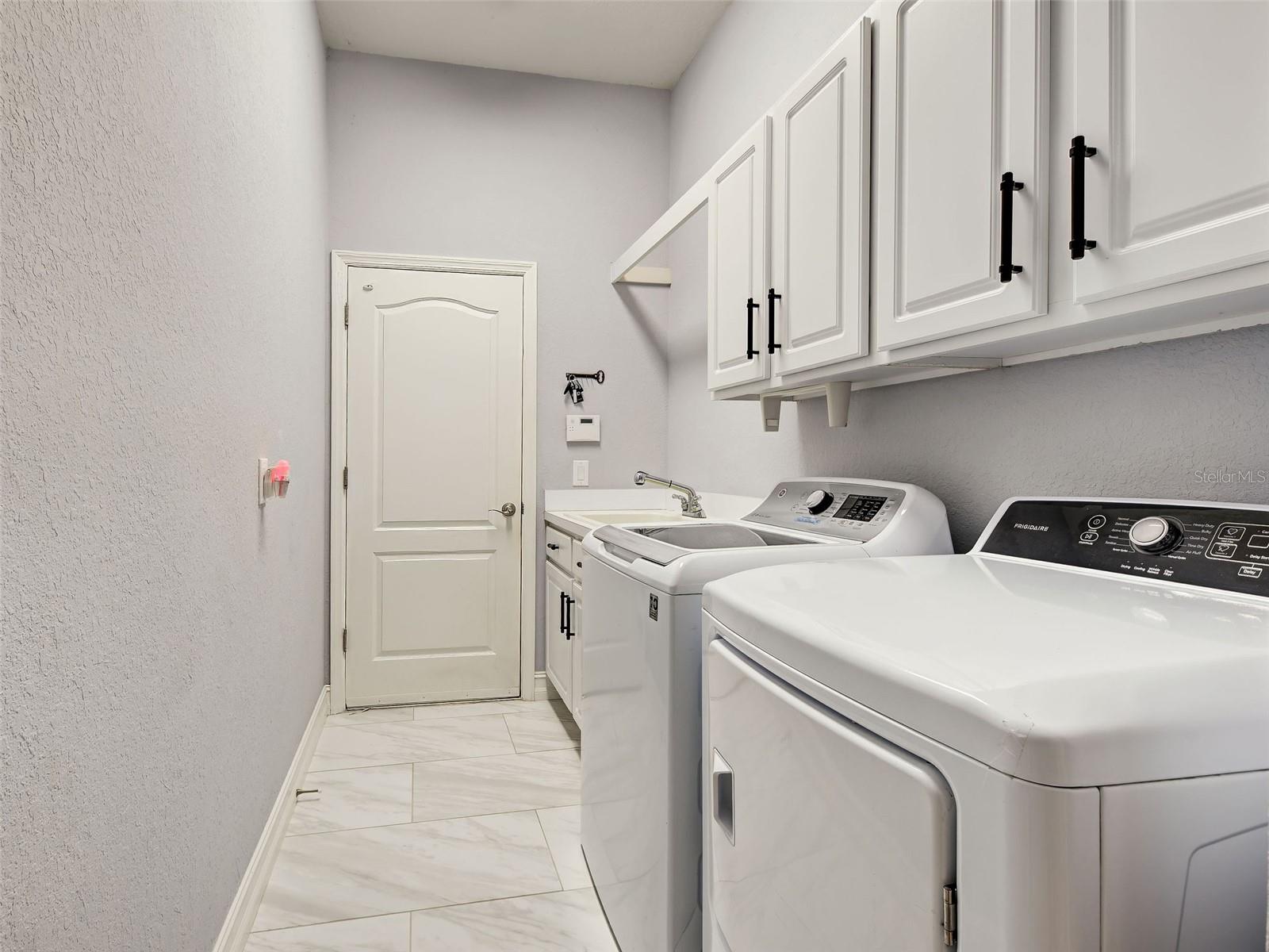 Image 29 of 60 For 11934 Granite Woods Loop