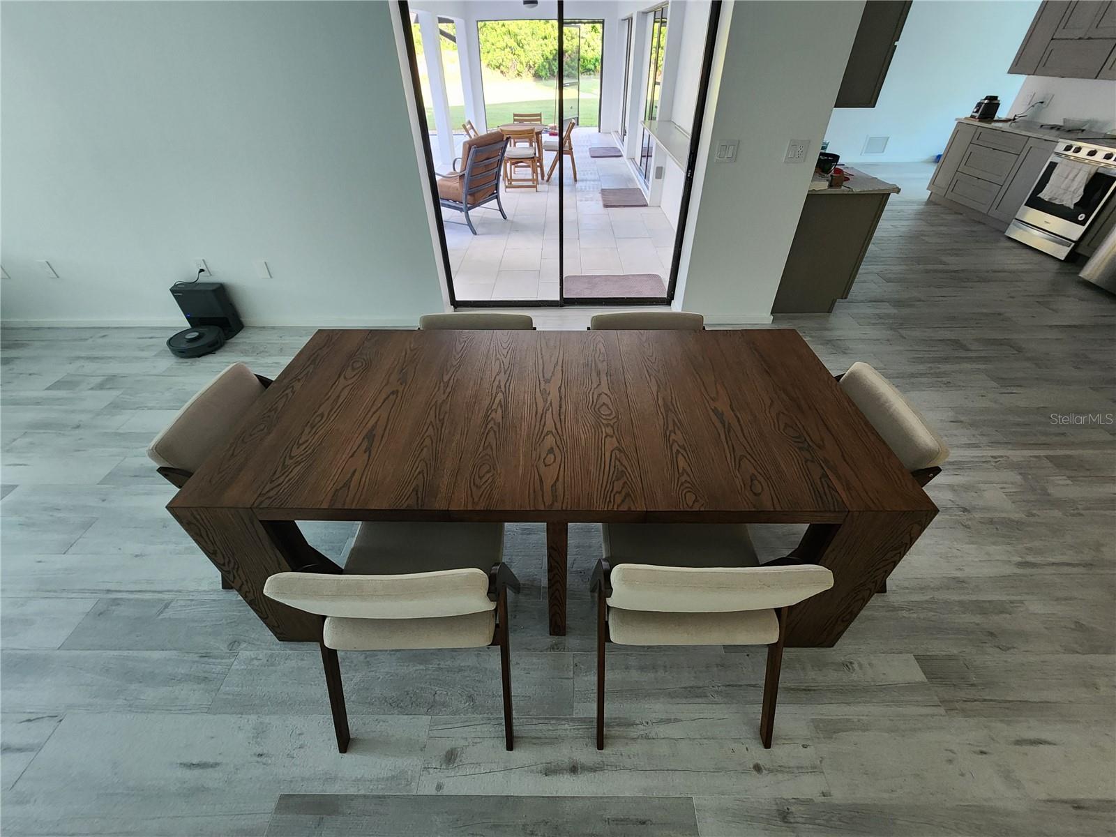 Image 17 of 38 For 900 Crestwood Road