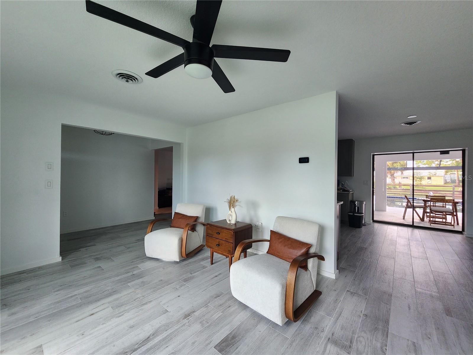 Image 20 of 38 For 900 Crestwood Road