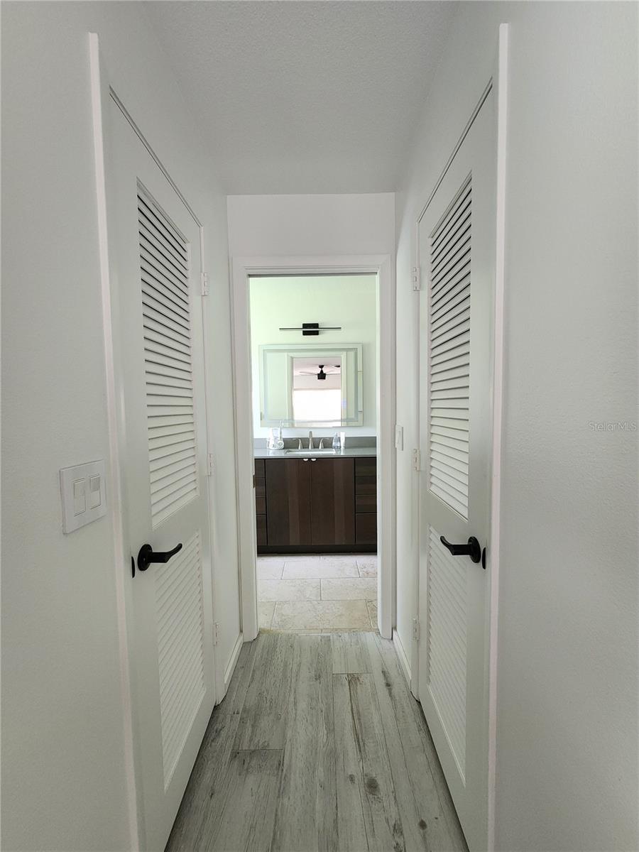 Image 25 of 38 For 900 Crestwood Road