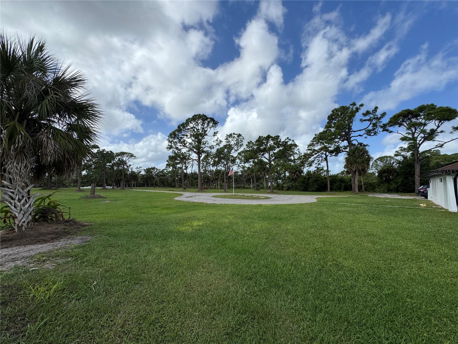 Image 37 of 38 For 900 Crestwood Road