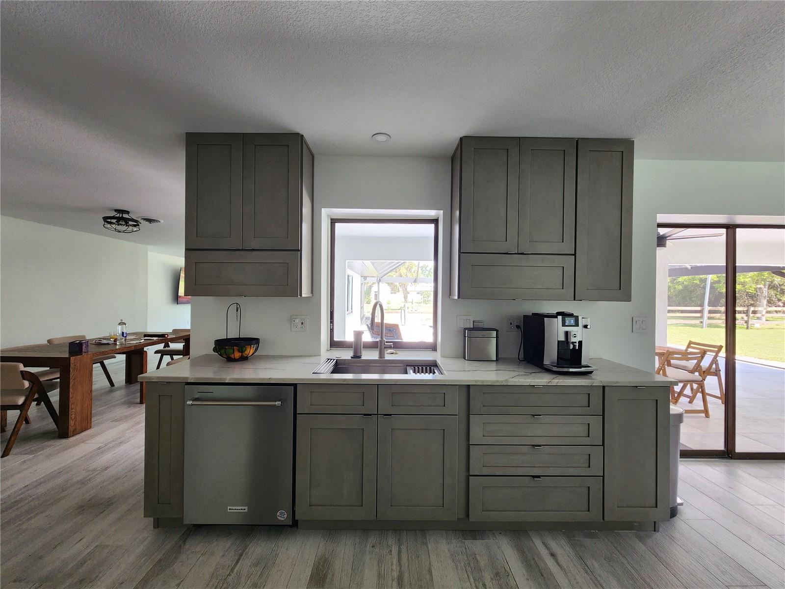 Image 4 of 38 For 900 Crestwood Road