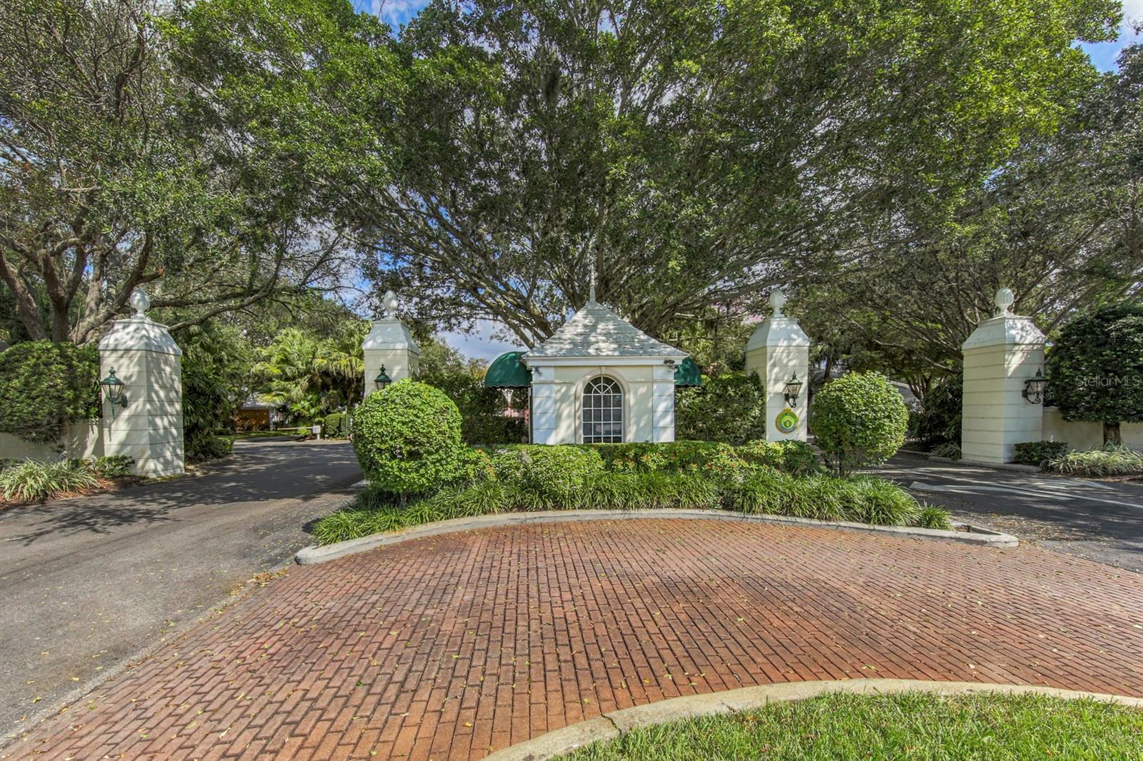 Image 35 of 60 For 26825 Weiskopf Drive