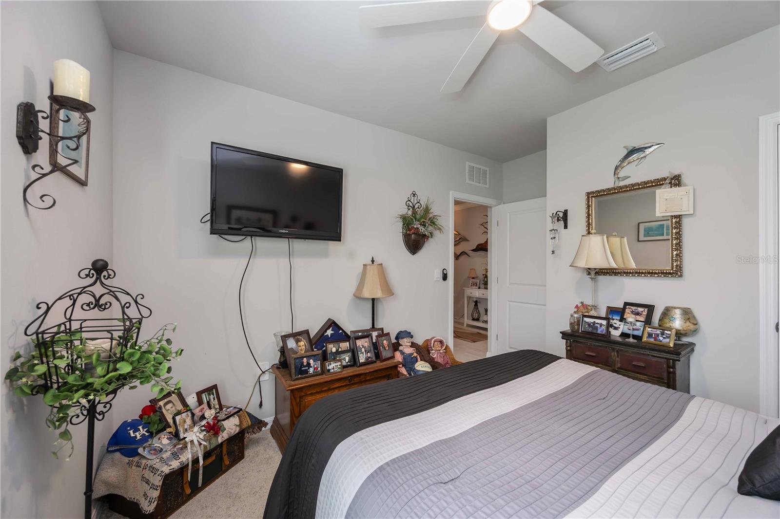 Image 26 of 65 For 25266 Estrada Circle